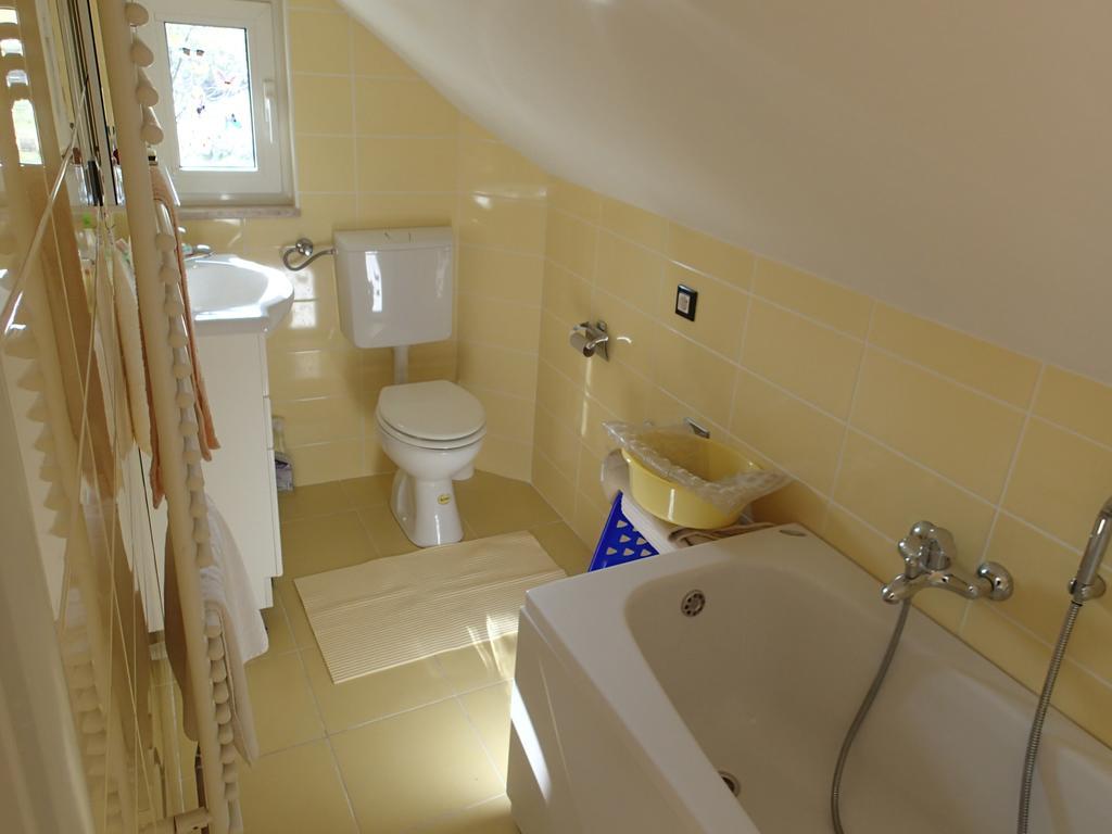 Holiday Home Dora Zabok Habitación foto